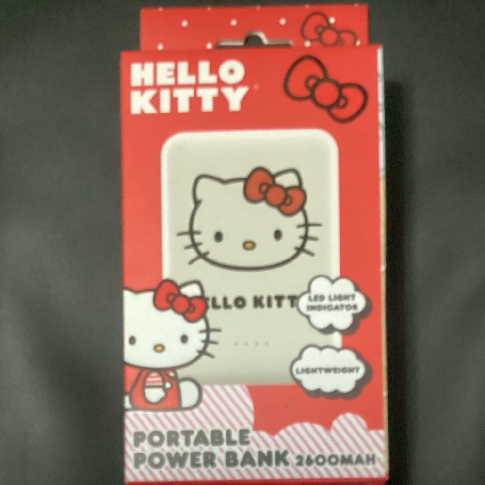 HELLO KITTY POWER BANK